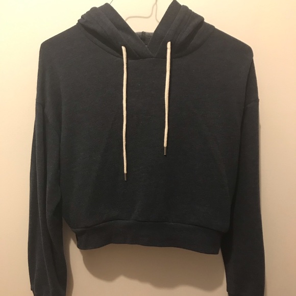 Forever 21 Tops - ⚠️Forever 21 Cropped Hoodie⚠️
